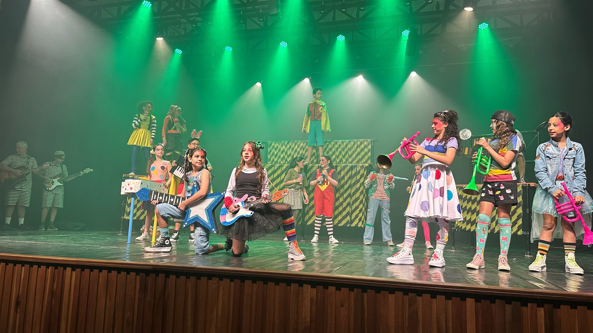 Espetáculo de teatro dos alunos do Colégio Nova Geração